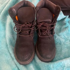 Black Tim’s, size 6M